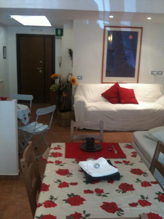 Casa Degli Ubaldi Bed & Breakfast Roma Dış mekan fotoğraf