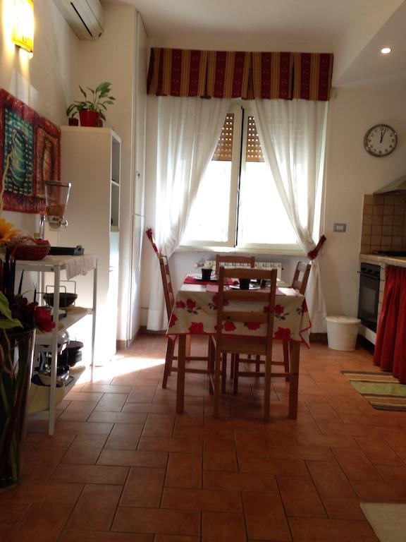 Casa Degli Ubaldi Bed & Breakfast Roma Dış mekan fotoğraf